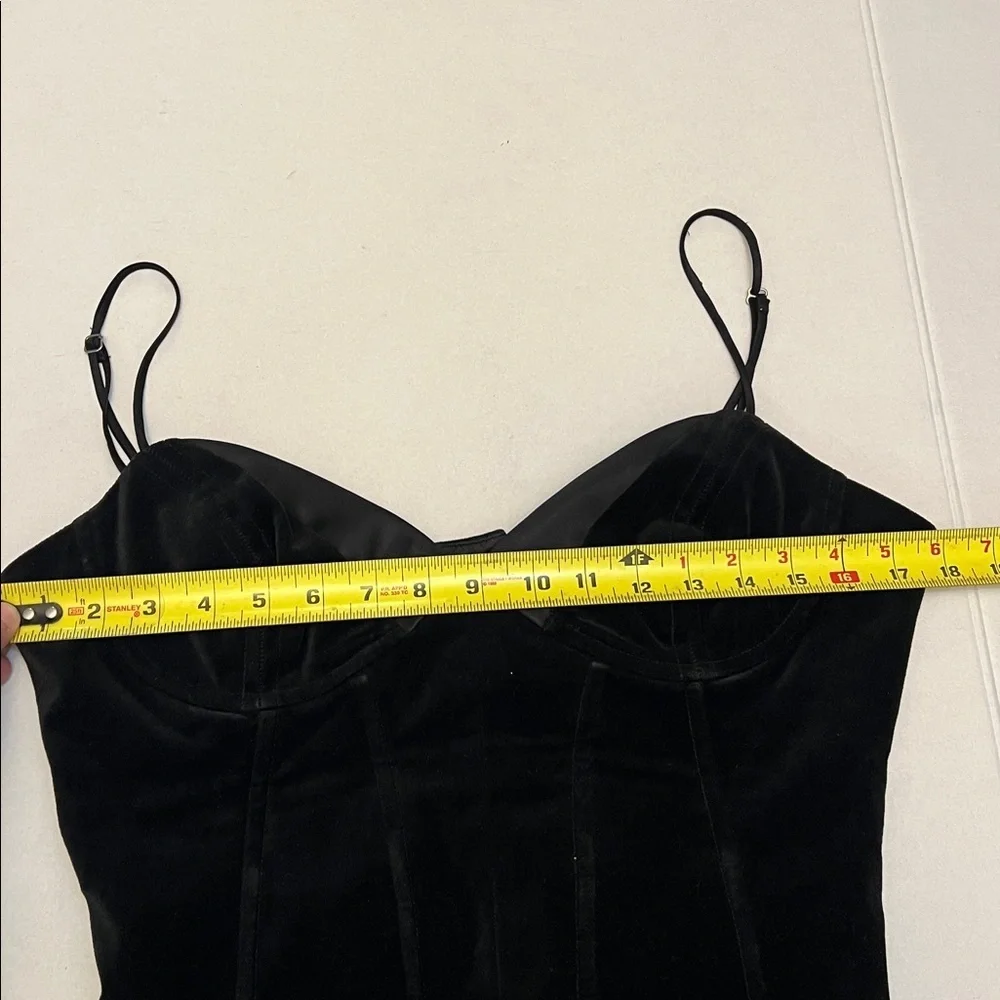 BCBGMAXAZRIA BLACK VELVET CORSET TOP WITH LACE-UP BACK SIZE 12 - Picture 14 of 16